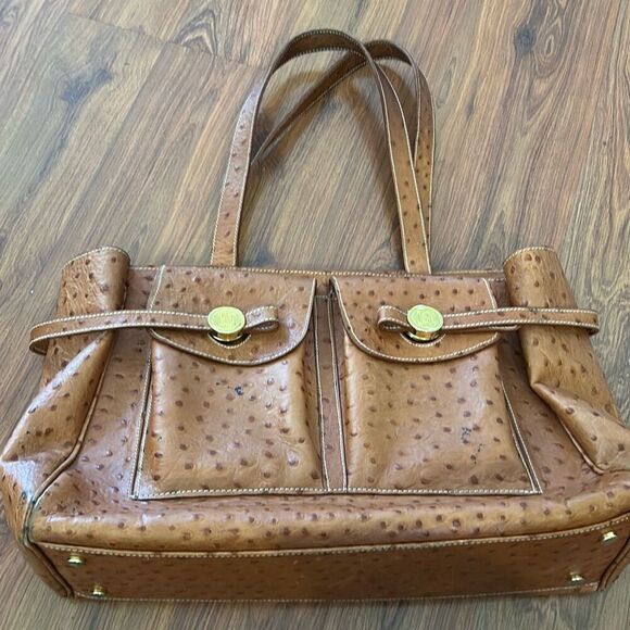 Gorgeous vintage ostrich handbag made in Italy